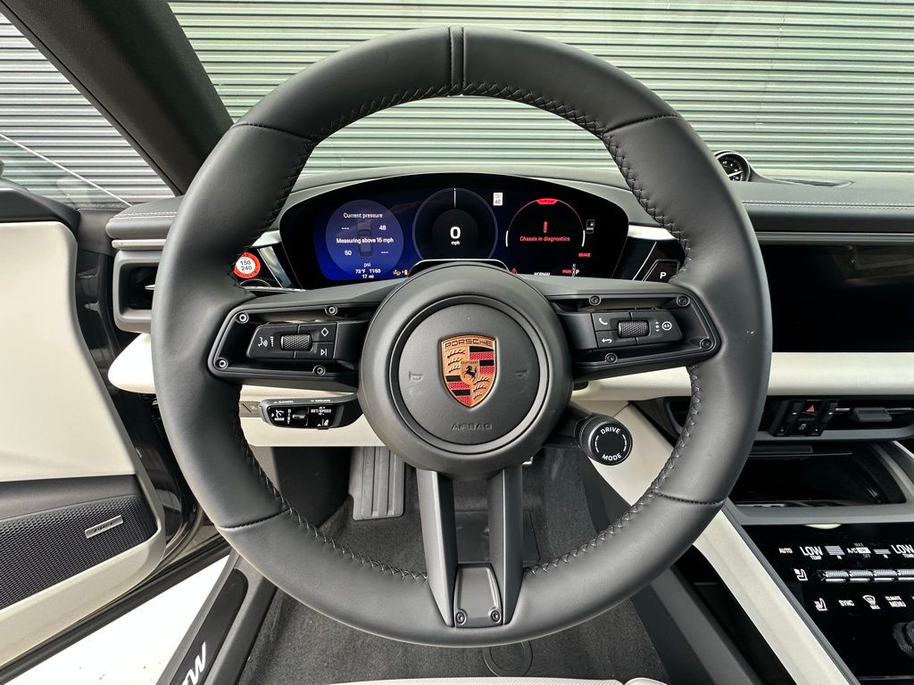 Thumbnail: 2026 Porsche Macan - 16