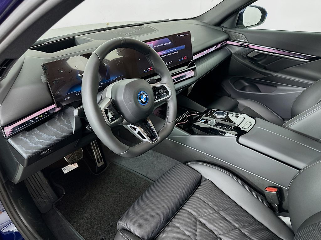 2025 BMW i5 xDrive40 9