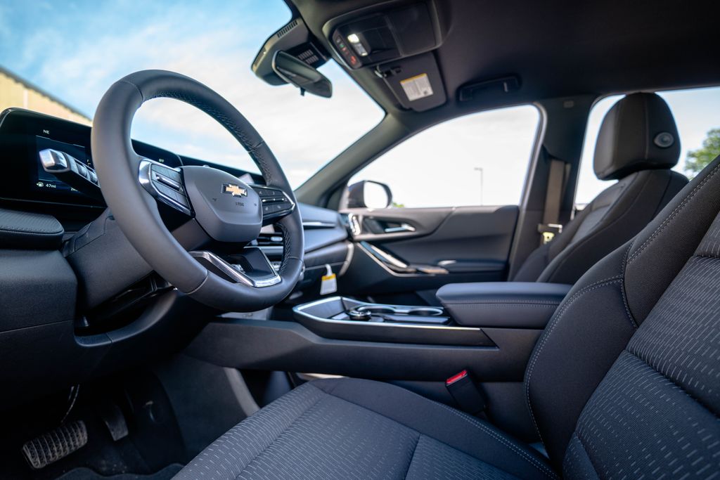 New 2027 Chevrolet Equinox SUV