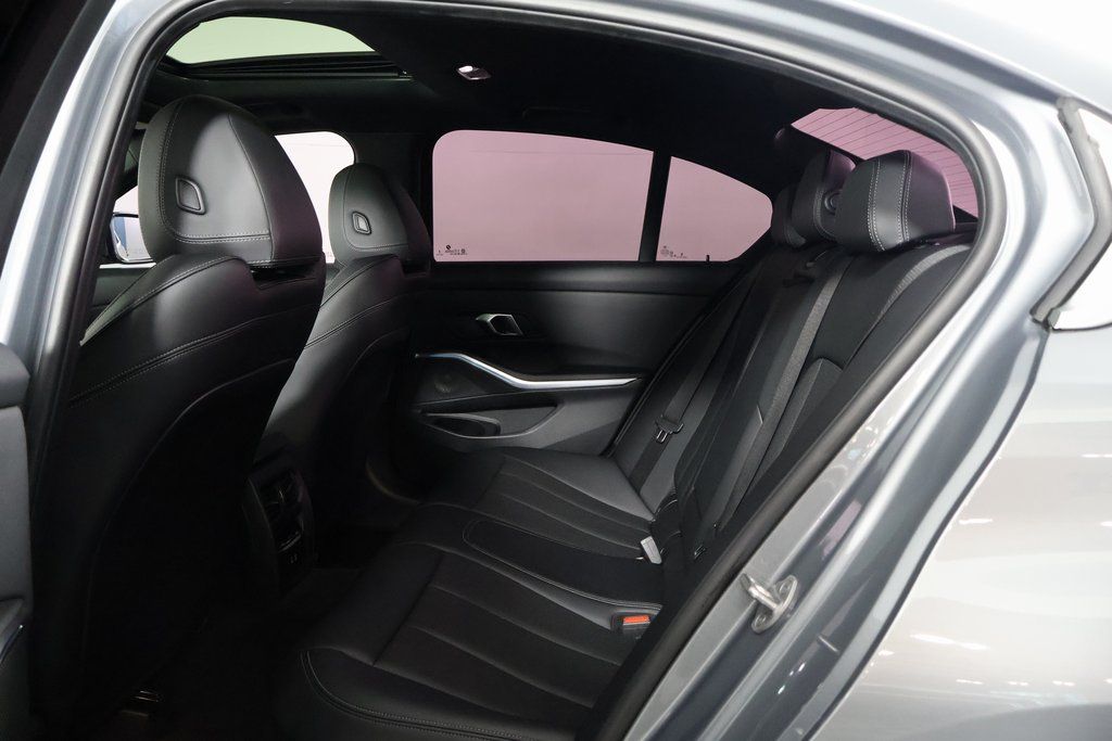 Thumbnail: 2024 BMW 3 Series - 11