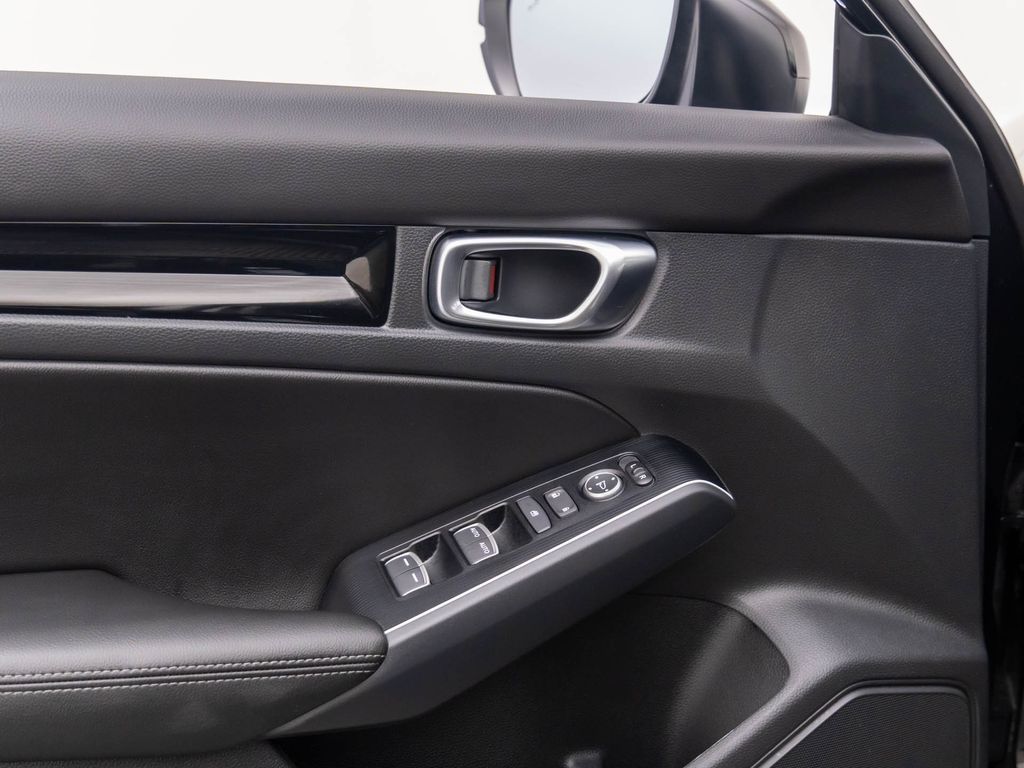2025 Honda Civic Hybrid Sport Touring photo