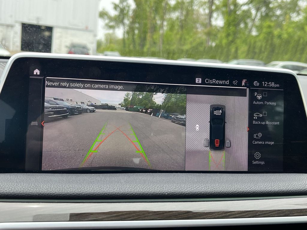 Thumbnail: 2020 BMW 7 Series - 17