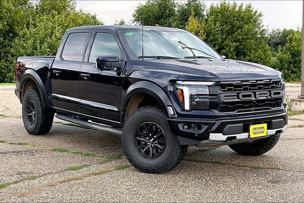 2025 Ford F-150 Raptor SuperCrew 4WD
