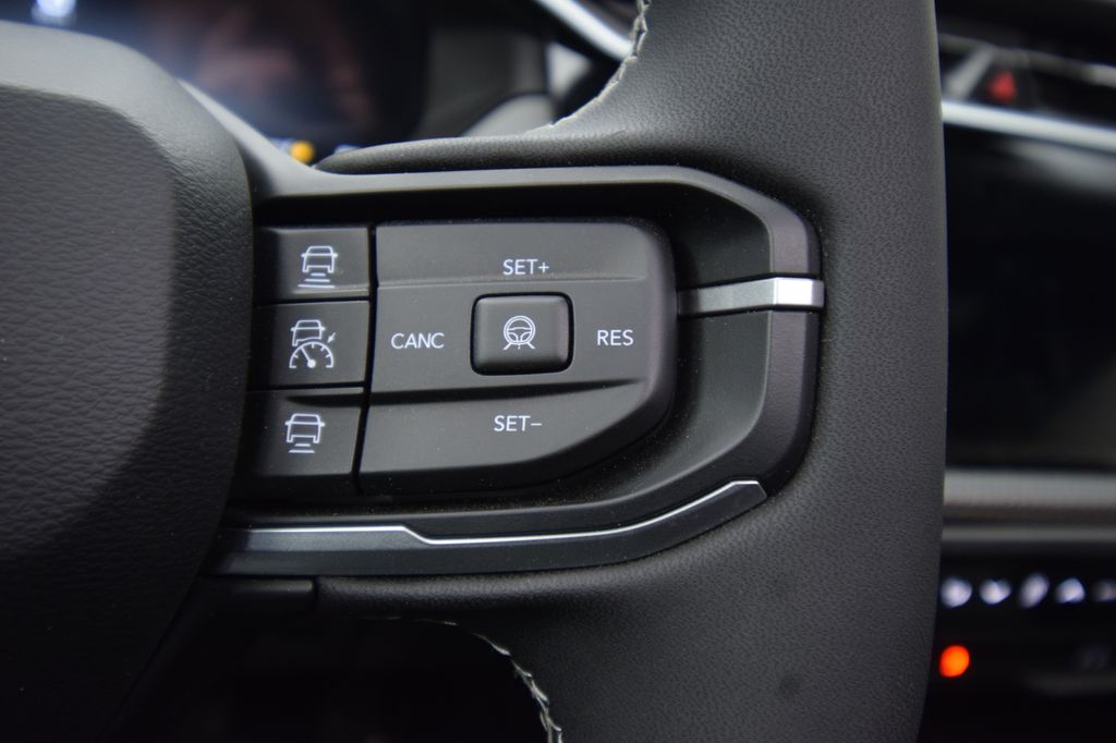 new 2026 Jeep Cherokee car, priced at $42,718