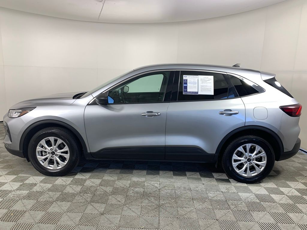 2023 Ford Escape Active photo 3