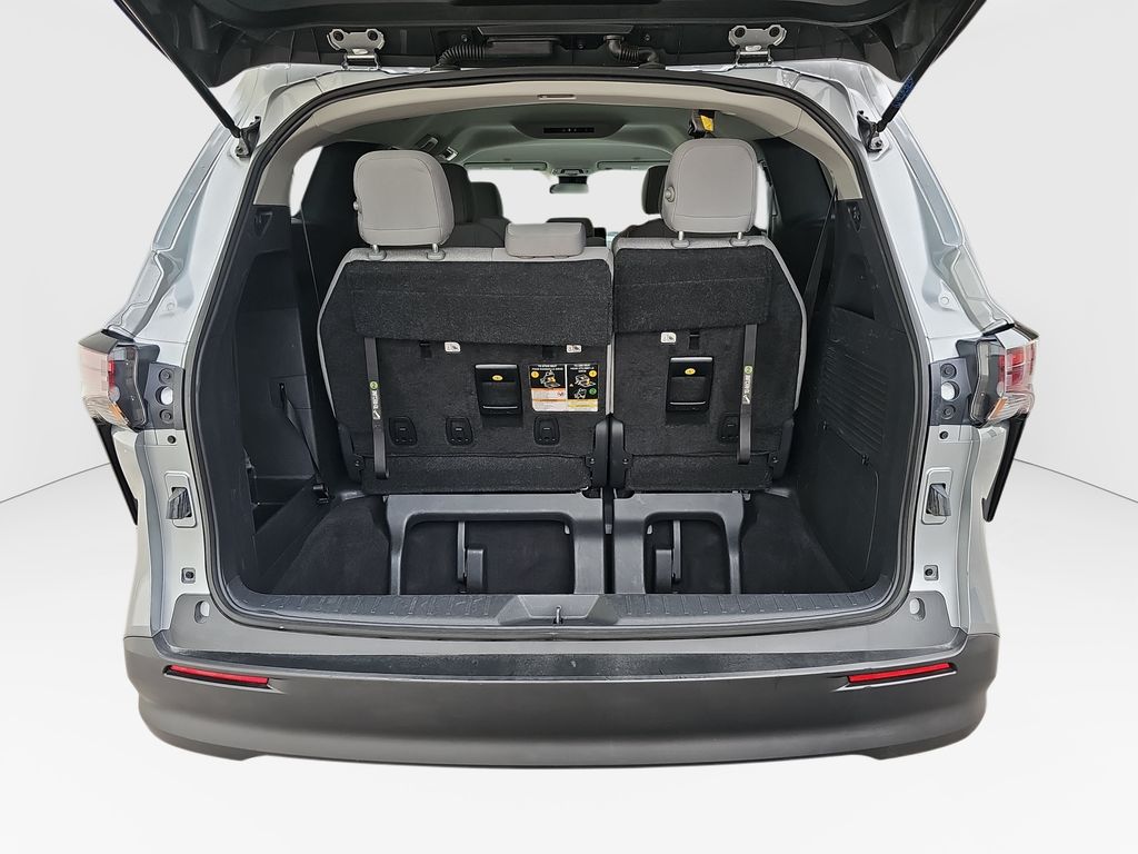 Used 2025 Toyota Sienna Van