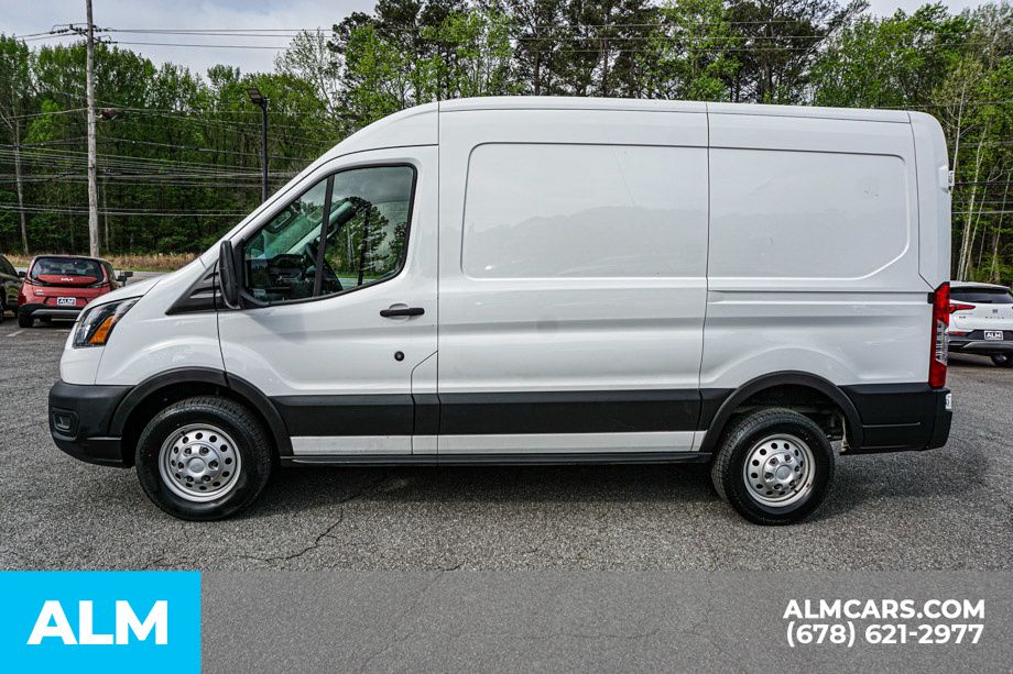 Used 2023 White Ford Base image 7