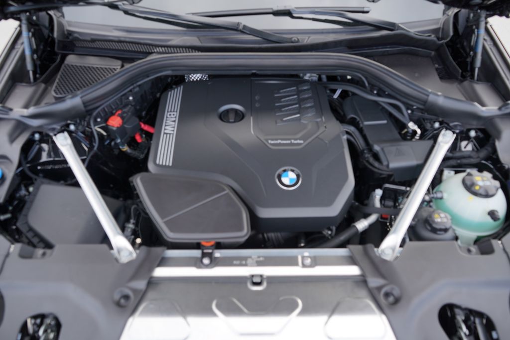 Thumbnail: 2025 BMW X4 - 20