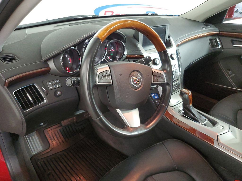 2010 Cadillac CTS Premium 21