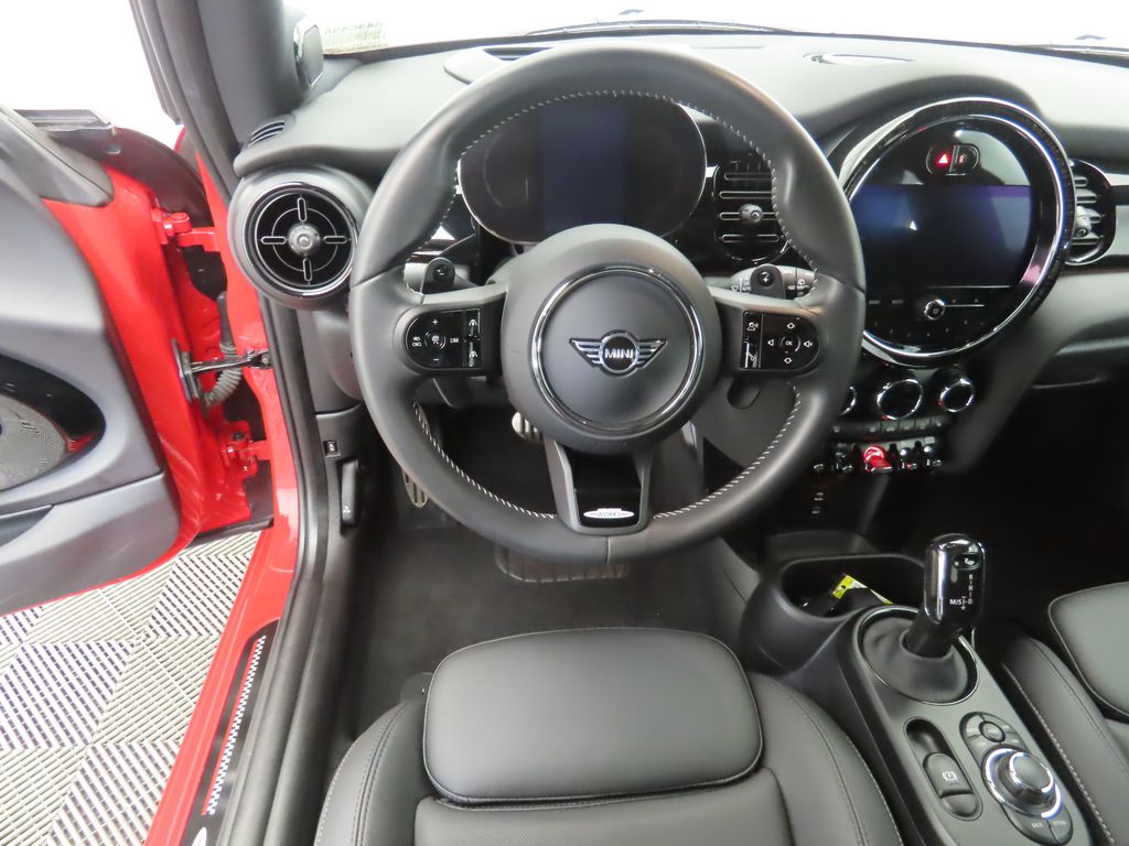 Thumbnail: 2023 MINI Cooper - 10