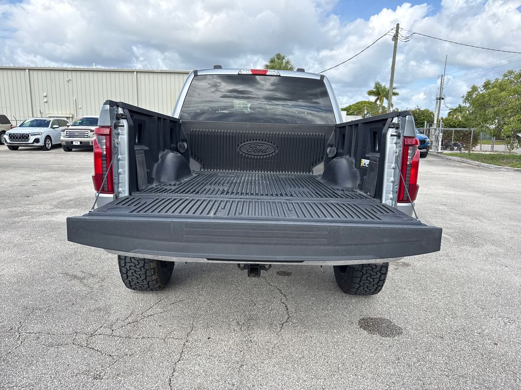 2025 Ford F-150 XLT - Photo 28