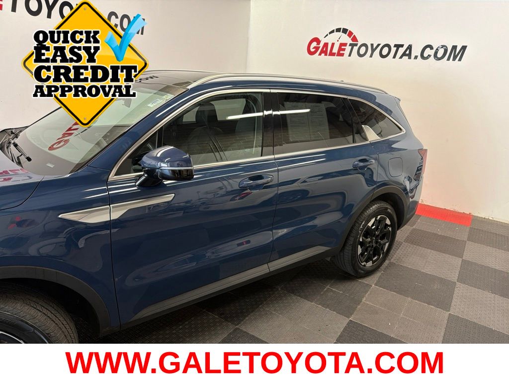 Used 2025 Kia Sorento SUV