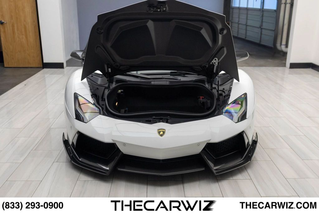 2017 Lamborghini Aventador Base - Photo 88
