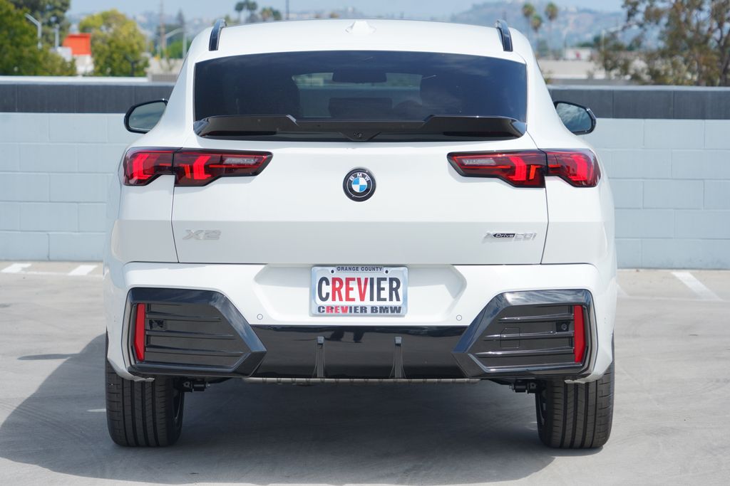 Thumbnail: 2027 BMW X2 - 6