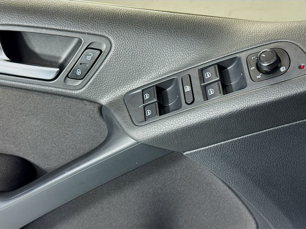 Used Car 2018 Volkswagen Tiguan Limited  2.0t For Sale Under $15,000 In Austin, Texas