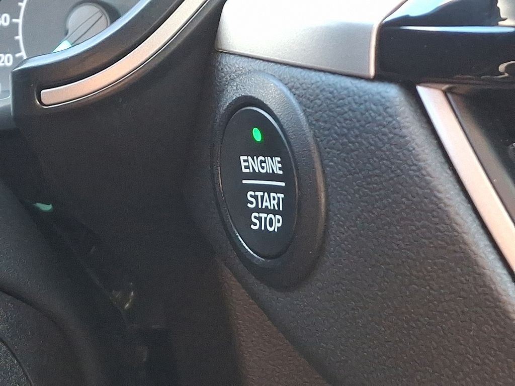 Thumbnail: 2022 Ford Escape - 25