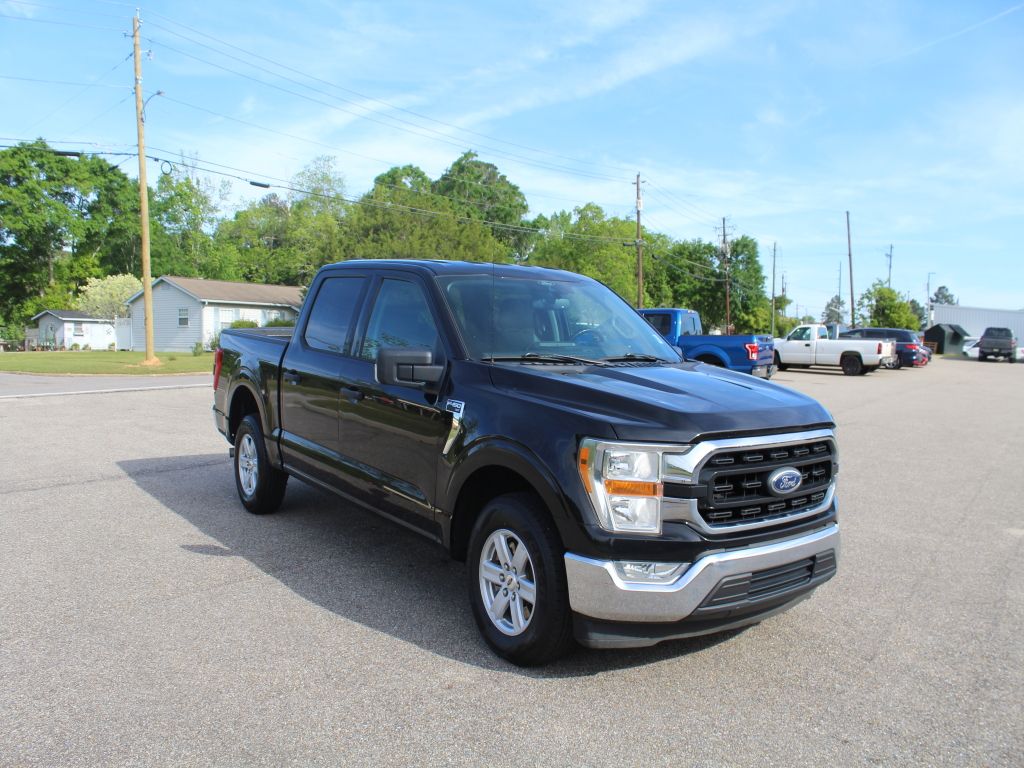 View vehicle photo 7