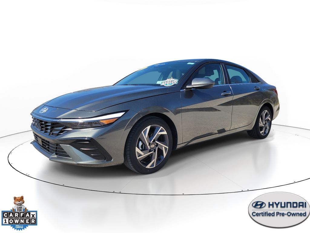 Gray 2025 Hyundai Elantra Sedan Front-Wheel Drive Automatic