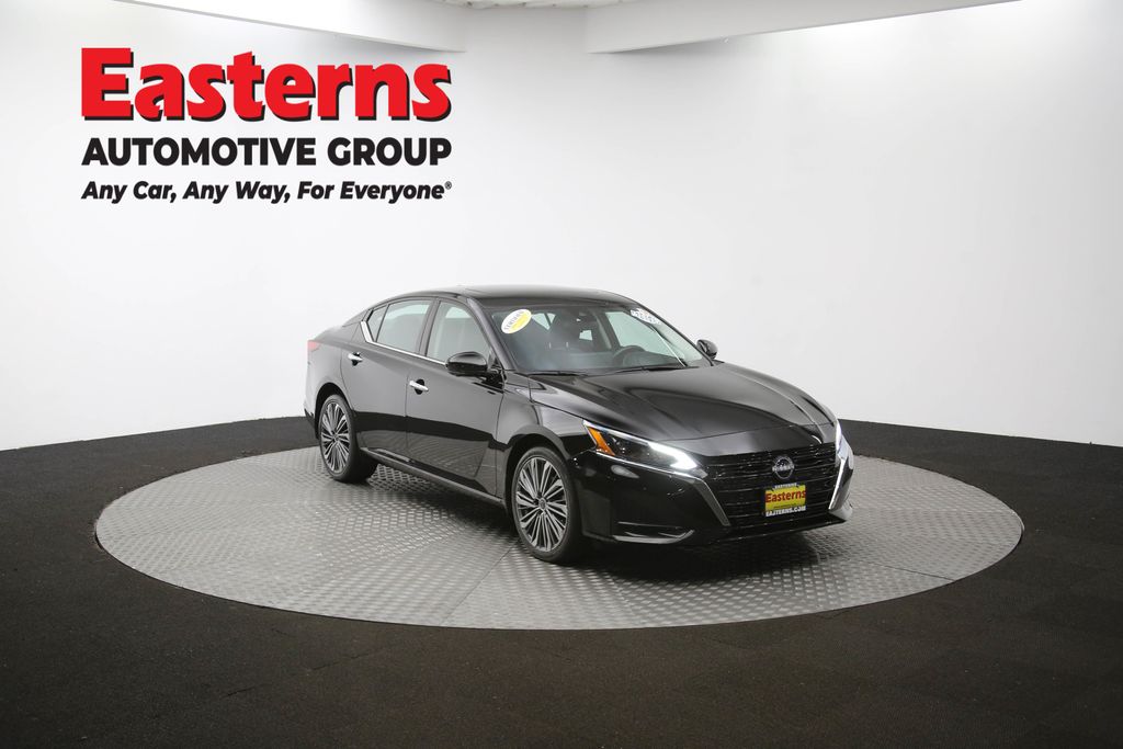 Used 2023 Black Nissan 2.5 SL image 49