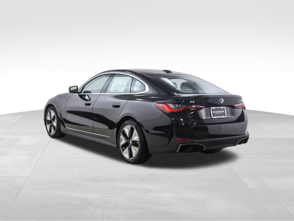 Thumbnail: 2026 BMW i4 - 3