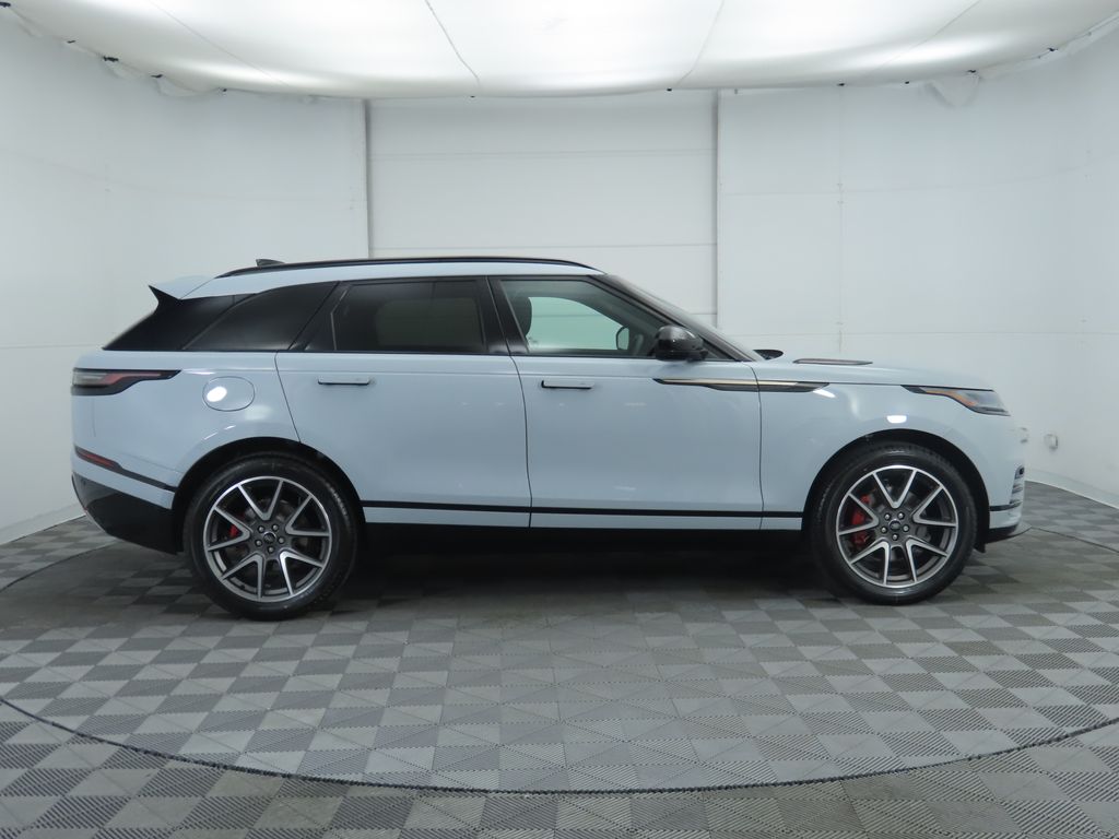 2025 Land Rover Range Rover Velar Dynamic SE 4