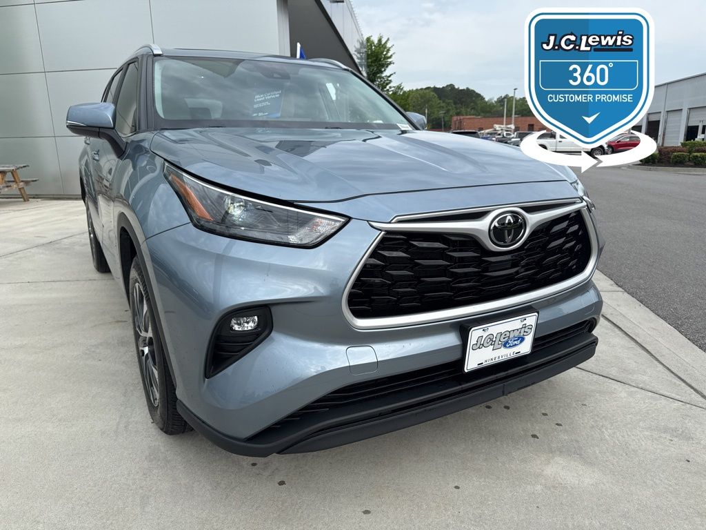 2023 Toyota Highlander XLE