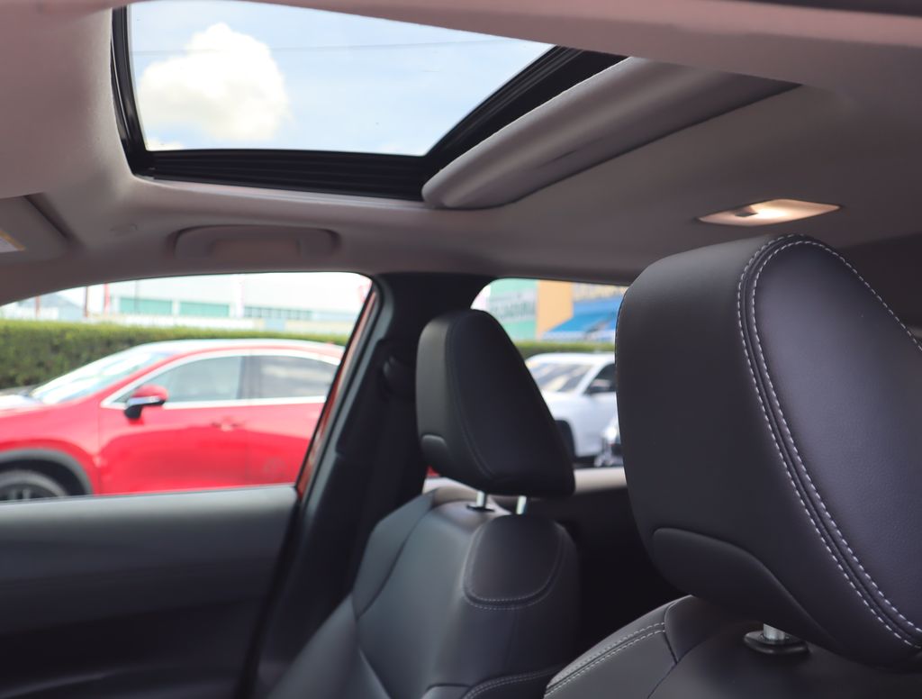 Thumbnail: 2024 Toyota Corolla Cross - 24