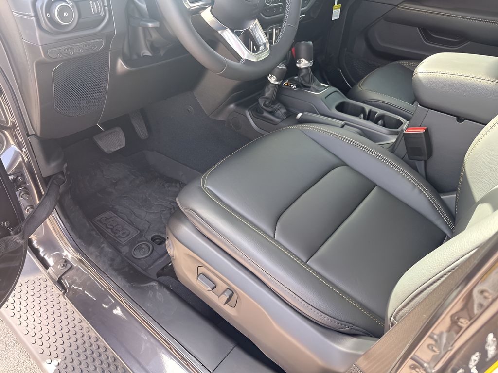 New 2026 Gray Jeep Sahara image 27