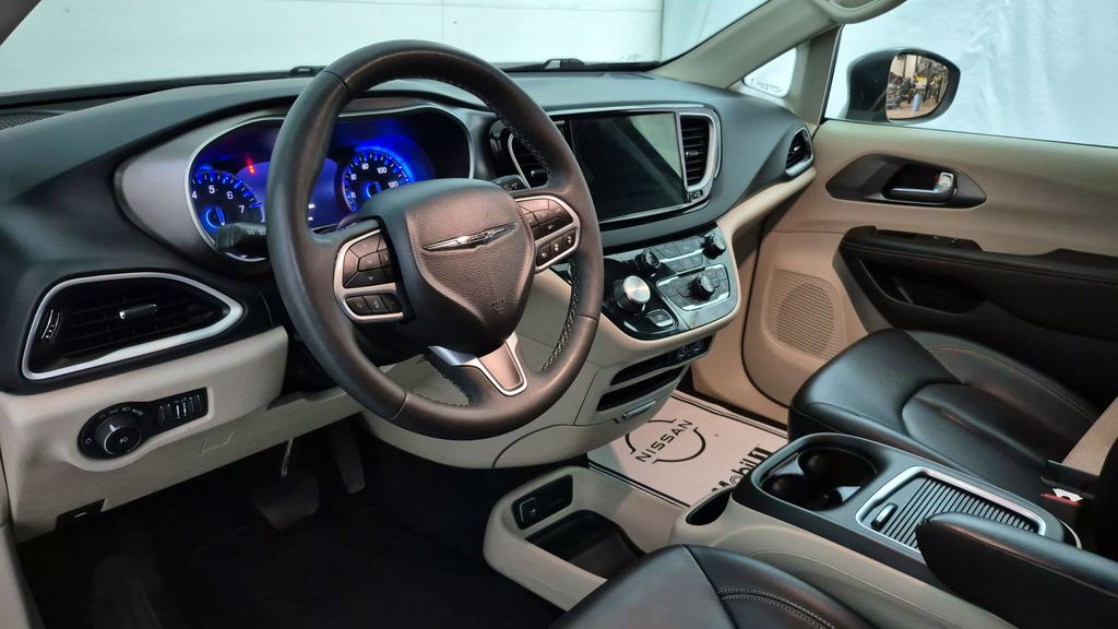 2023 Chrysler Pacifica