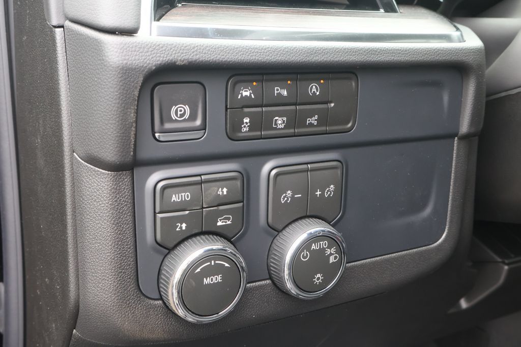 Thumbnail: 2026 Chevrolet Tahoe - 20