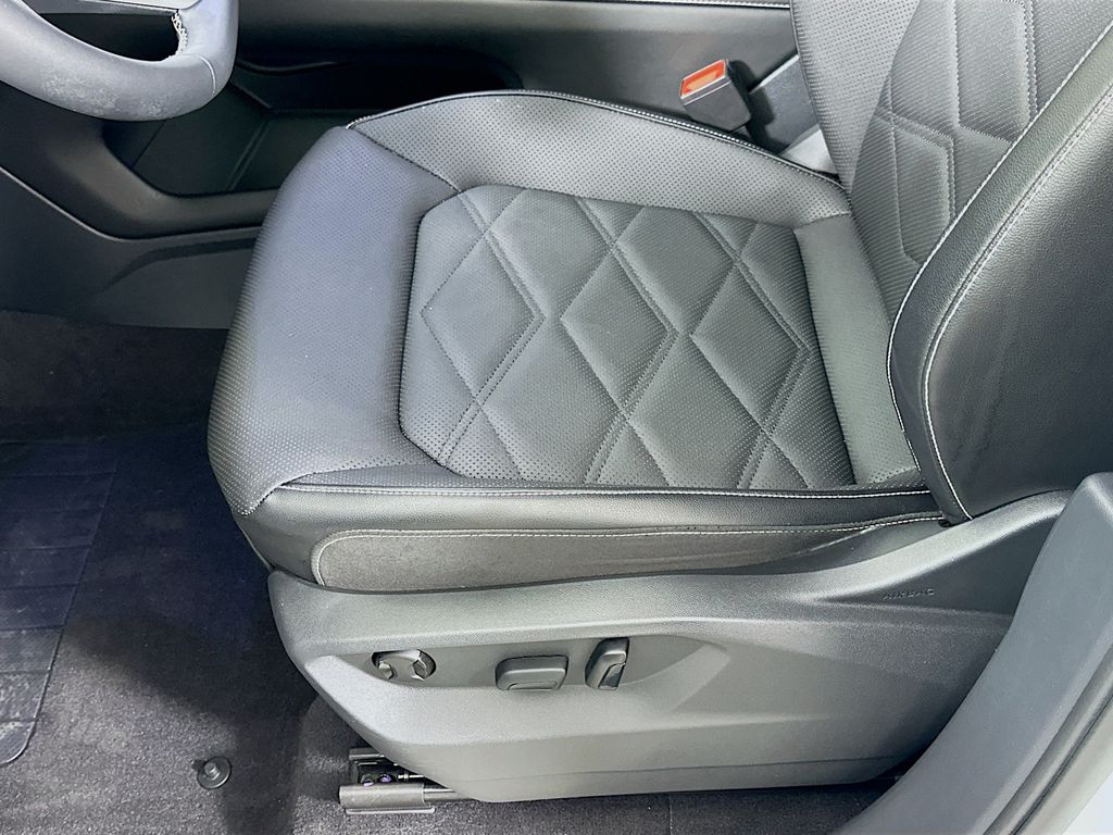 Thumbnail: 2024 Volkswagen Atlas - 19