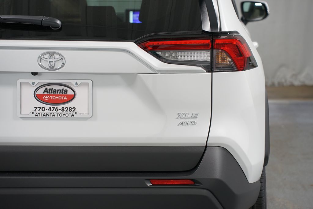 Thumbnail: 2025 Toyota RAV4 - 10