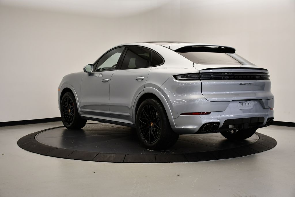 Thumbnail: 2026 Porsche  - 3