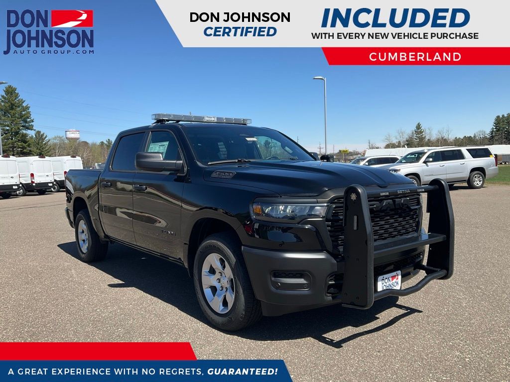 Diamond Black Crystal Pearlcoat 2025 RAM 1500 Pickup Truck Four-Wheel Drive 8-Speed Automatic