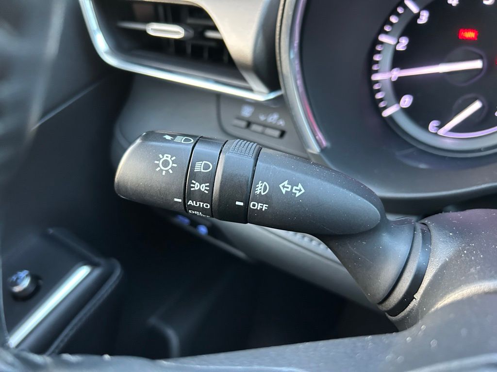 Thumbnail: 2020 Toyota Highlander - 24