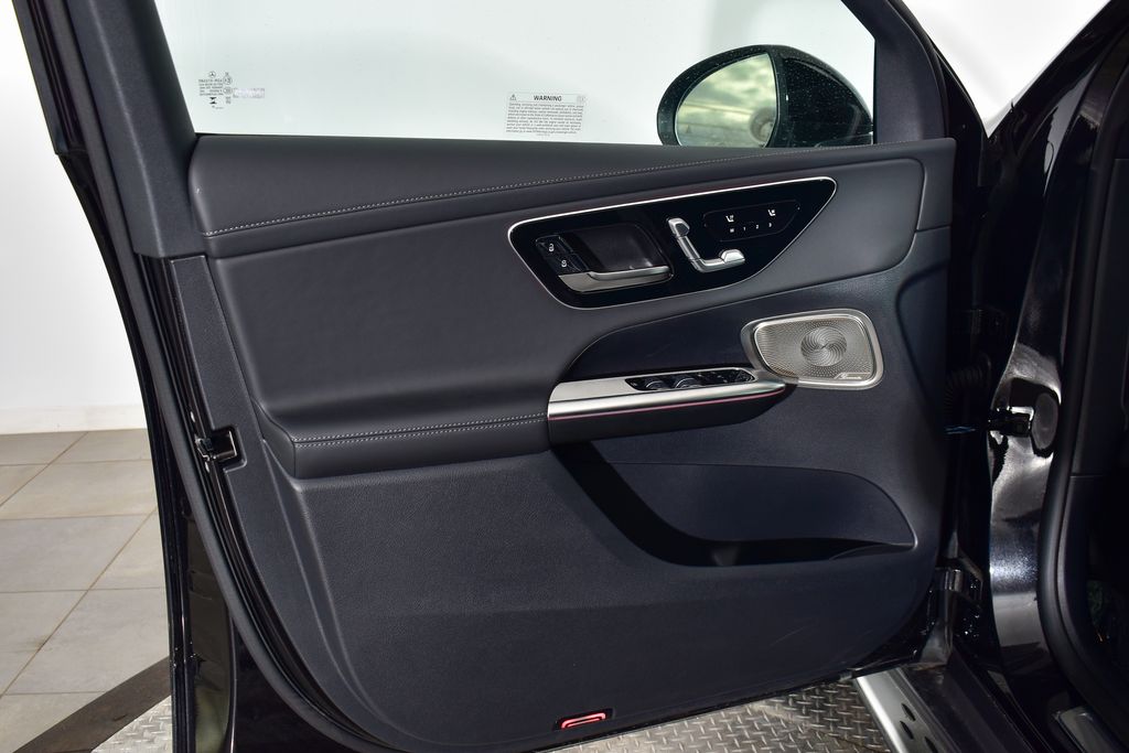 Thumbnail: 2025 Mercedes-Benz GLC - 9