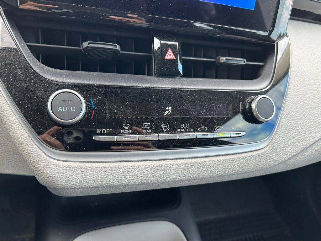 Thumbnail: 2024 Toyota Corolla - 25