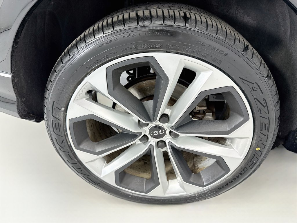Thumbnail: 2021 Audi Q3 - 32