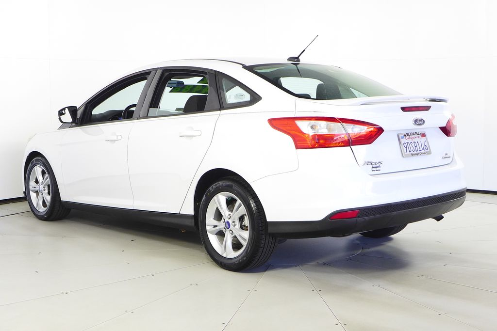 Thumbnail: 2012 Ford Focus - 9