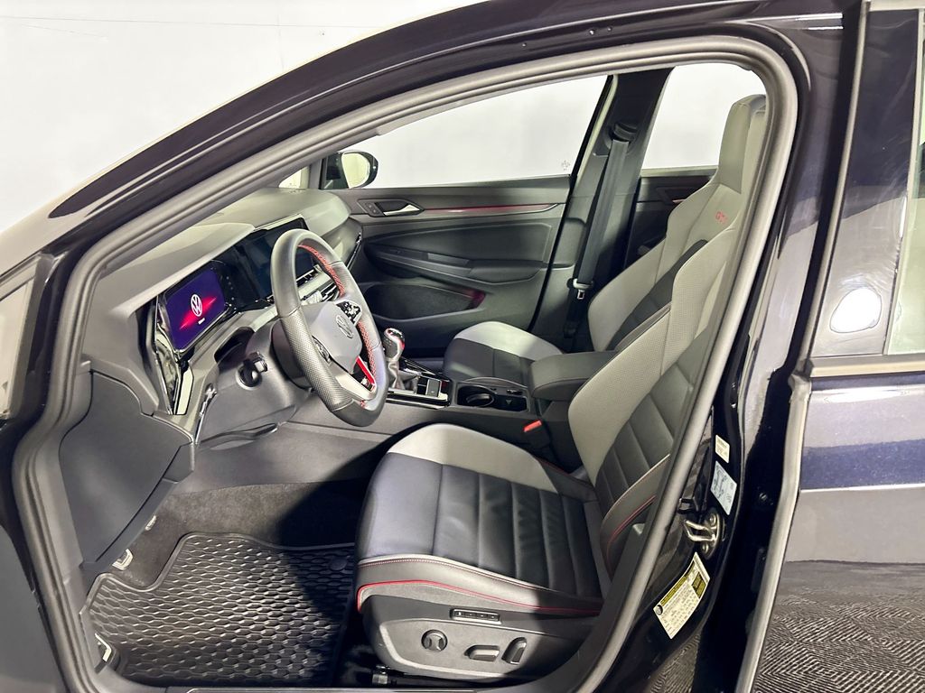 2024 Volkswagen Golf GTI SE