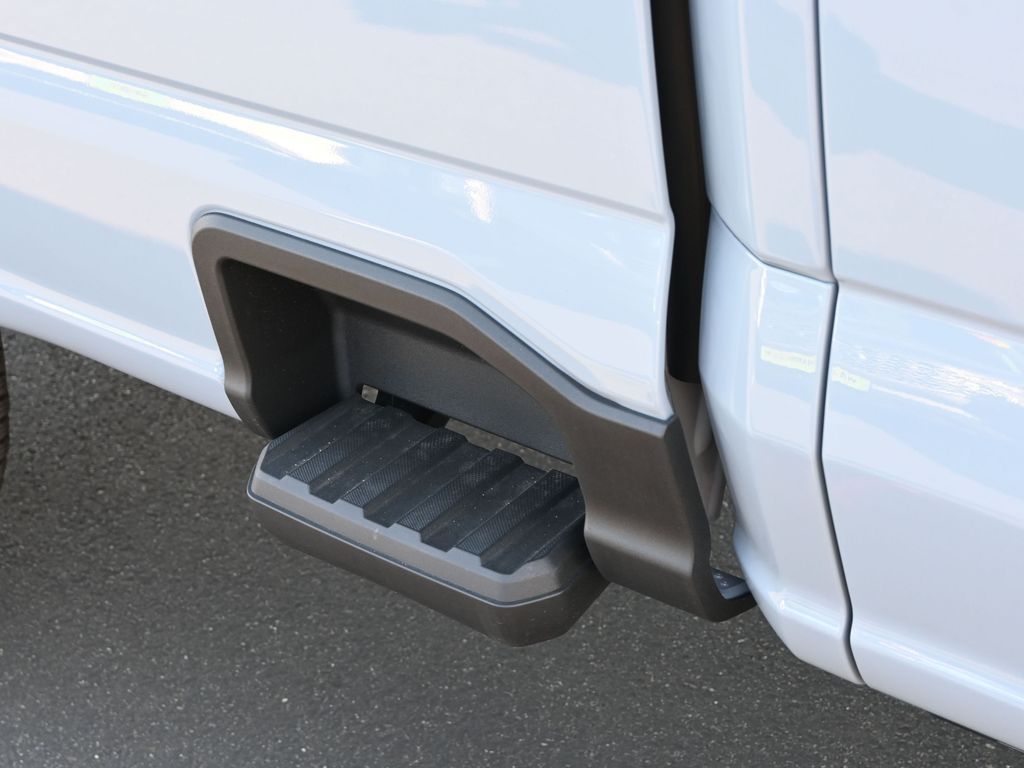 2025 Ford F-350 Super Duty Platinum