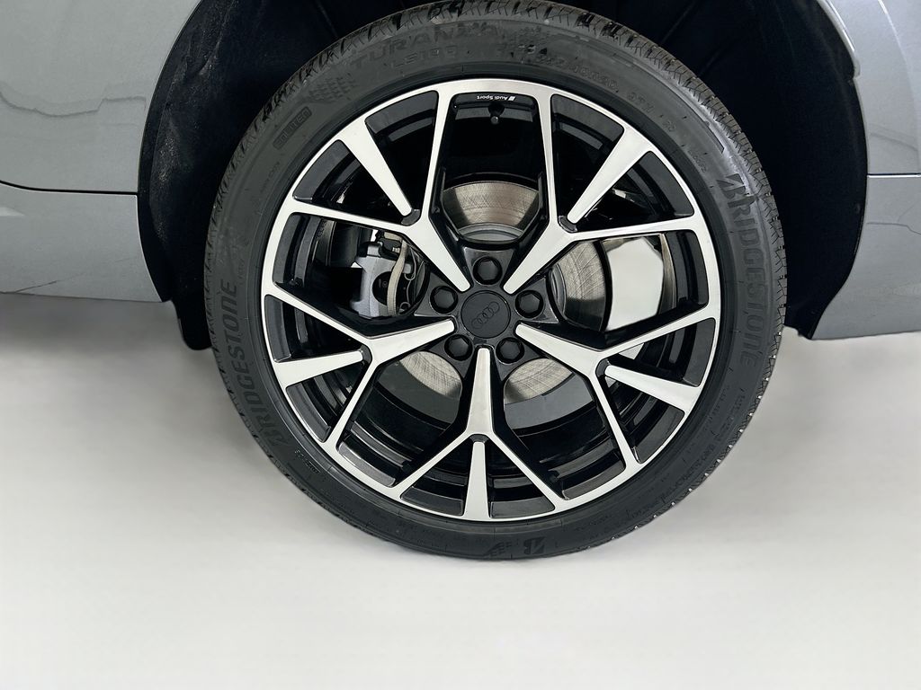 Thumbnail: 2026 Audi Q3 - 30