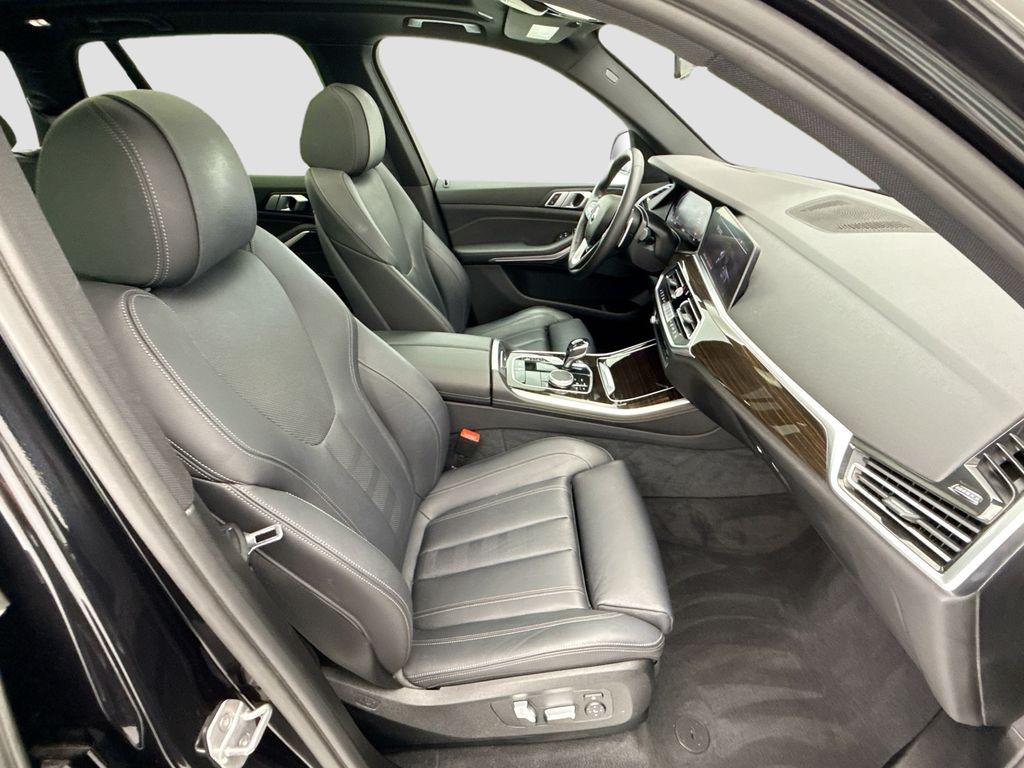 Thumbnail: 2019 BMW X5 - 19