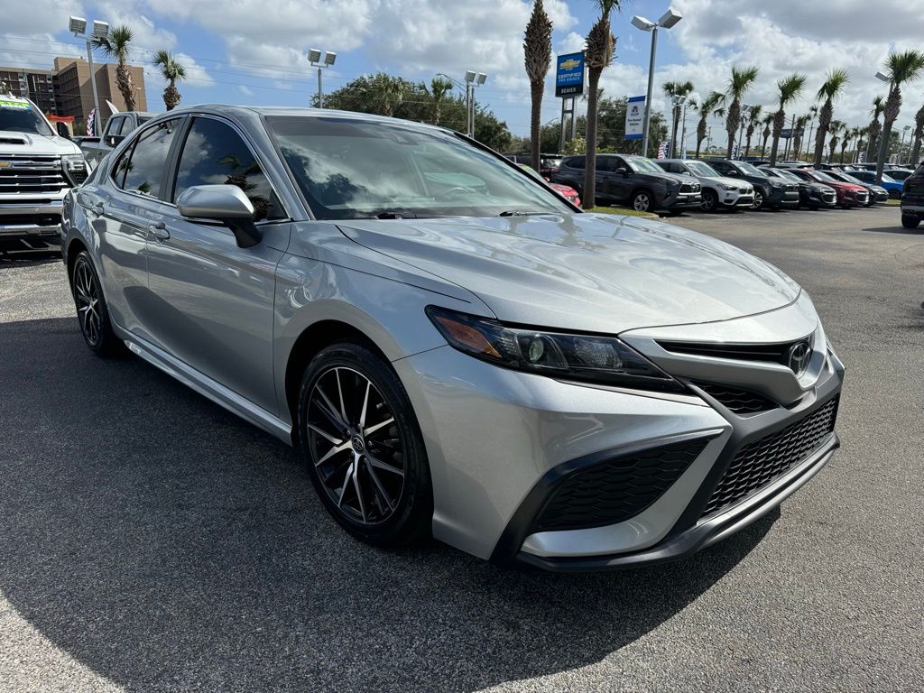 2023 Toyota Camry SE 9