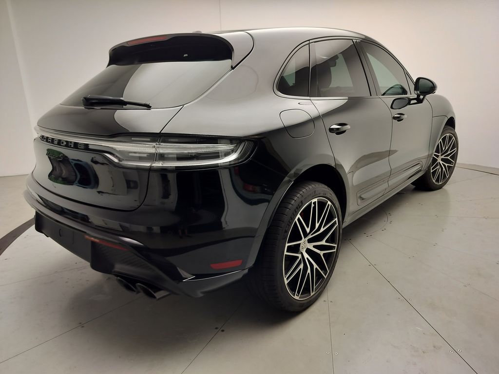 Thumbnail: 2023 Porsche Macan - 23