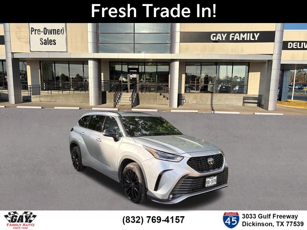 Celestial Silver Metallic 2024 Toyota Highlander XSE FWD SUV / Crossover Front-Wheel Drive 8-Speed Automatic