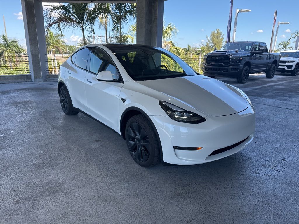 2025 Tesla Model Y Long Range