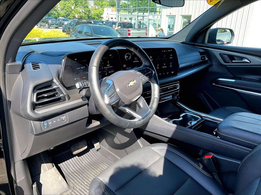 2024 Chevrolet Traverse — photo 8
