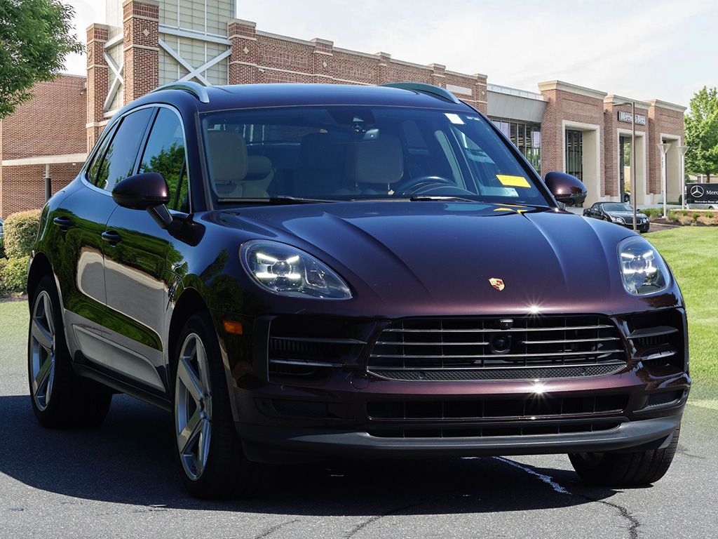 Thumbnail: 2021 Porsche Macan - 3