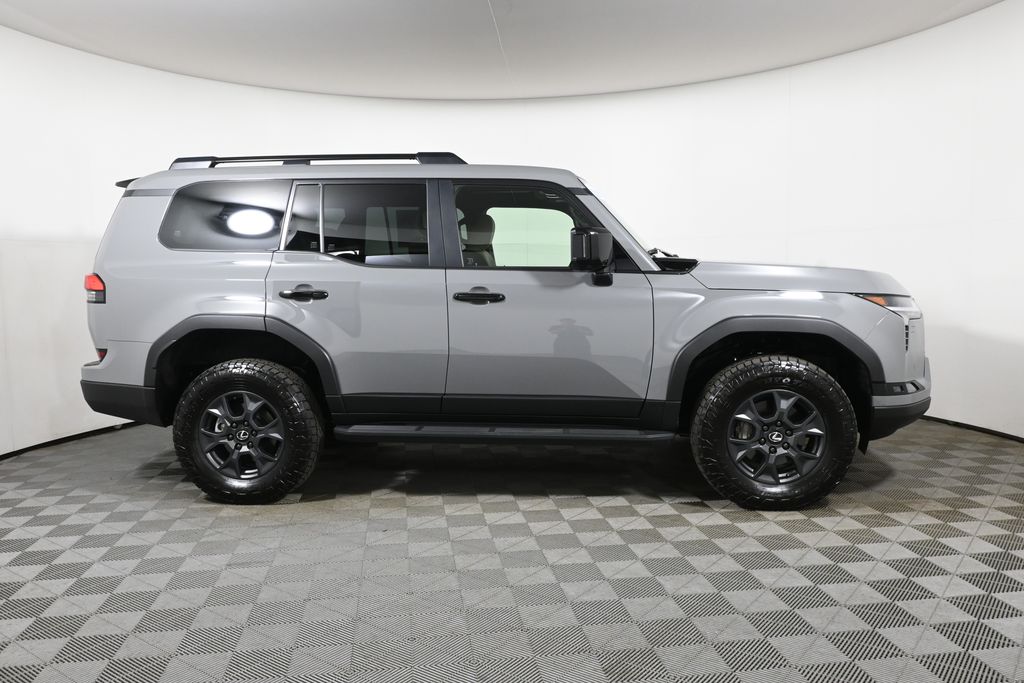 Thumbnail: 2025 Lexus GX - 8